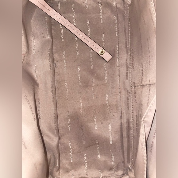 Michael Kors Selma Pink Leather Satchel Purse w/ Wallet & Real Rabbit Fur Charm - Picture 10 of 10